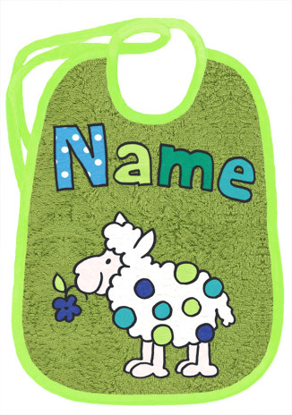 Wolliges Schaf auf moosgrün